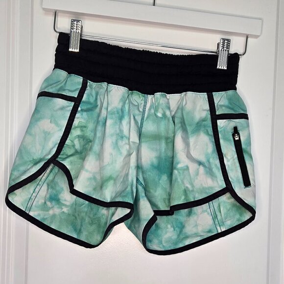 Lululemon Tracker Short II *2-way Stretch - 4 Spray Dye White / Black - Picture 3 of 6